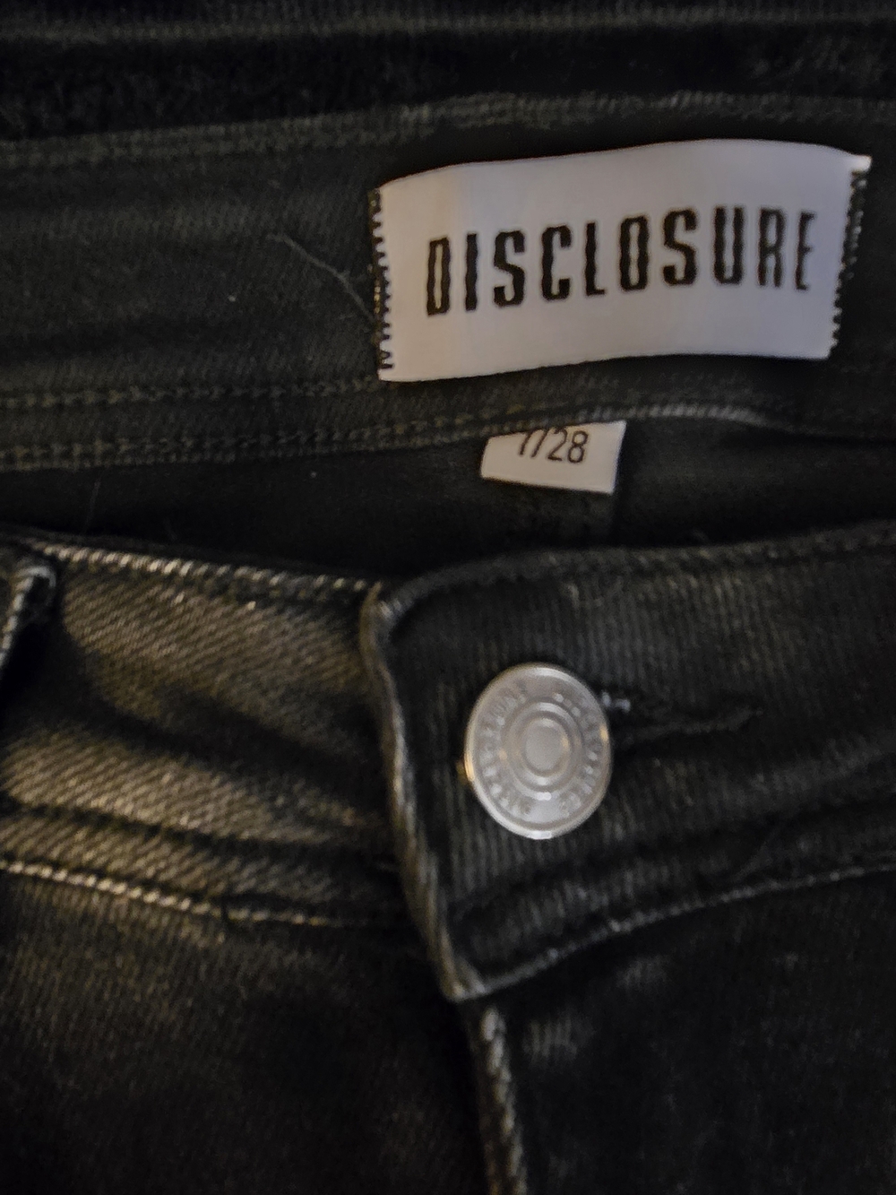 Disclosure Black Wash Low Mid Rise Bootcut Stretch Jeans Sz 7 Jrs NWOT - Picture 7 of 10